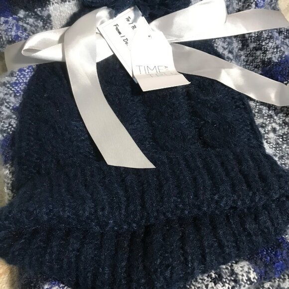 Time And Tru Womens  Black/Blue Plaid Scarf & Black Knit Pom-Pom Beanie Set - Picture 2 of 6